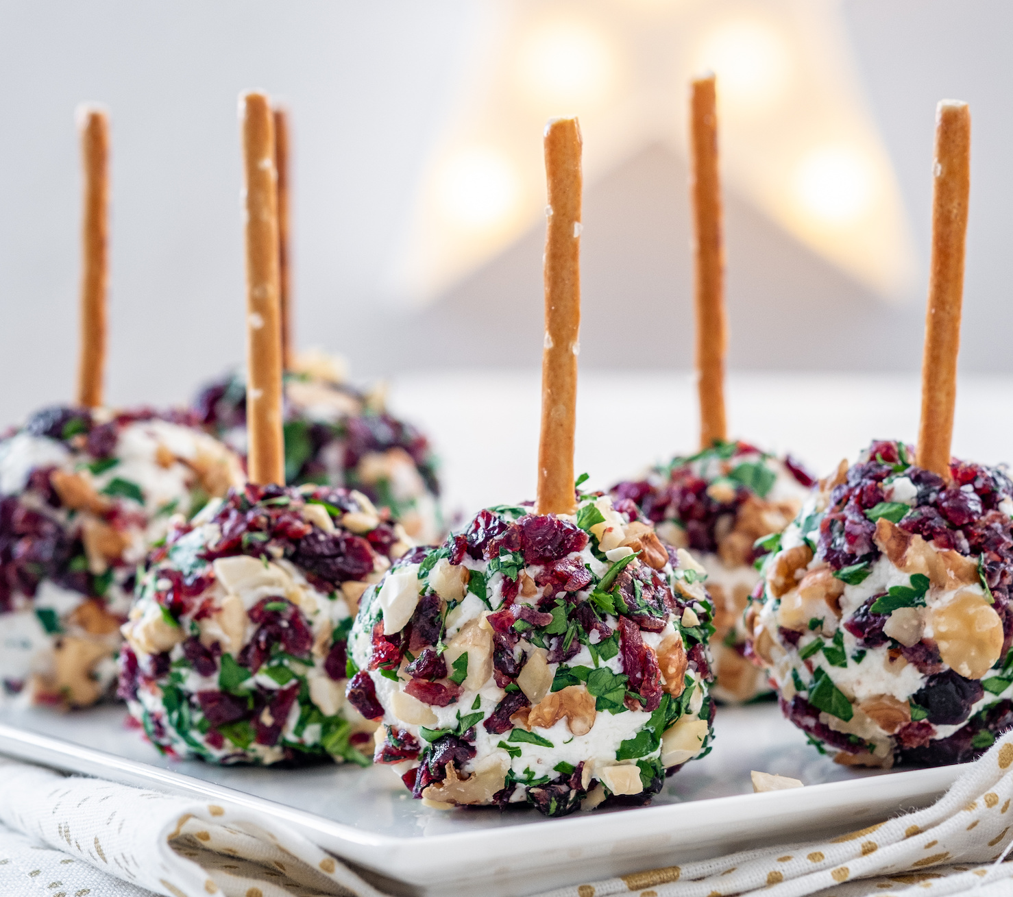 10 Fun Cheeseball Appetizer Ideas for Holiday Parties